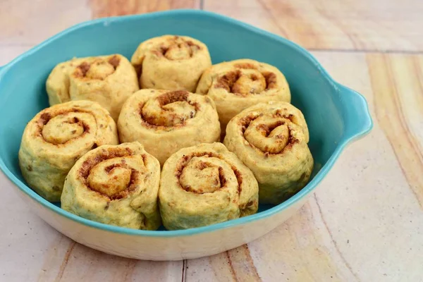 Freshly Baked Cinnamon Buns Spices Cocoa Filling Sweet Homemade Pastry — ストック写真