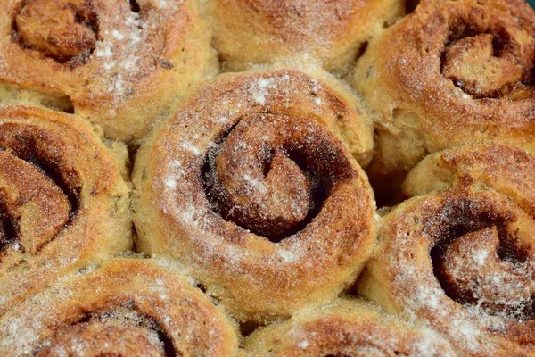 Freshly Baked Cinnamon Buns Spices Cocoa Filling Sweet Homemade Pastry — ストック写真