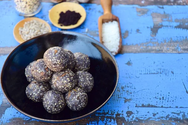 Vegan Energy Balls Maqui Berry Powder Acai Powder Quinoa Fig — Stock Photo, Image