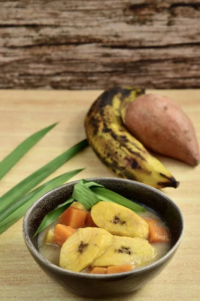 Indonesian Dessert Kolak Pisang Ubi Banana Sweet Potato Compote Made — Stock Photo, Image