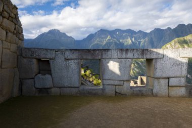 Machu Pichu harabelerinin manzarası, Peru