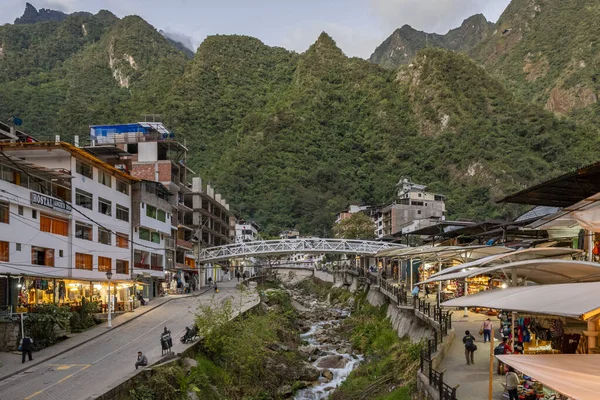 Aguas Calientes, Peru - 06 / 07 / 2019: Aguas Calientes 'in görüşü