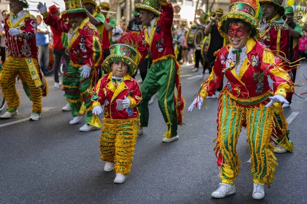 Buenos Aires Argentina 2020 Mulher Criança Dançando Desfile Carnaval Organizado — Fotografia de Stock