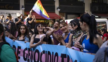 Buenos Aires, Arjantin - 11 / 02 / 2019: Buenos Aires geçit törenindeki insanlar 