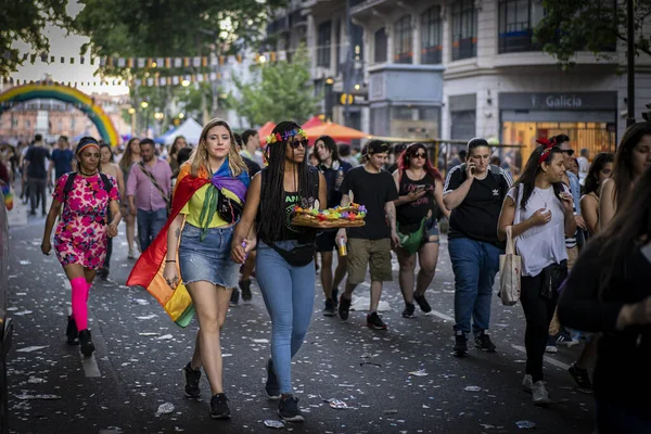 Buenos Aires, Arjantin - 11 / 02 / 2019: Buenos Aires geçit törenindeki insanlar 
