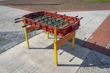 Halk parkında Metegol oyunu