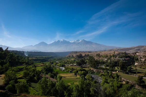 Una Vista Los Volcanes Arequipa — Foto de Stock