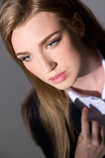 Gorgeous Lady i kostym — Stockfoto