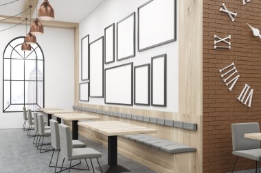 Posterlerile New York kafe