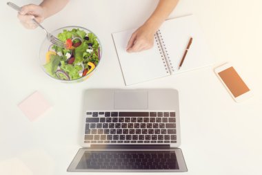 Woman hands lunch