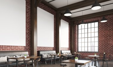 Restoran ile kare masa ve tuğla duvarlar