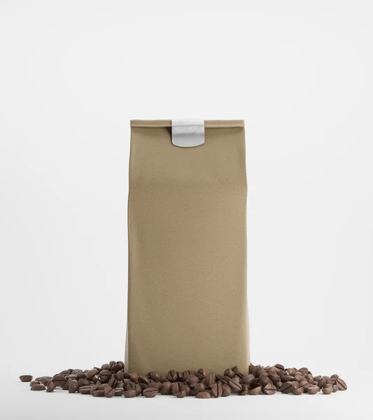 Bézs csomag kávé fehér háttér — Stock Fotó