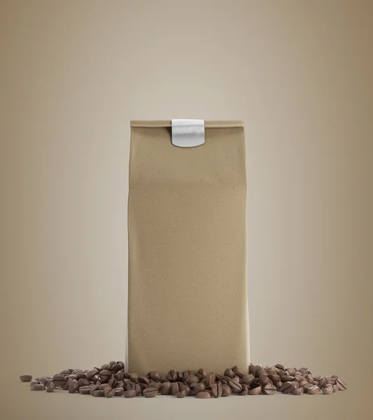 Beige pack kaffe mot beige bakgrund — Stockfoto