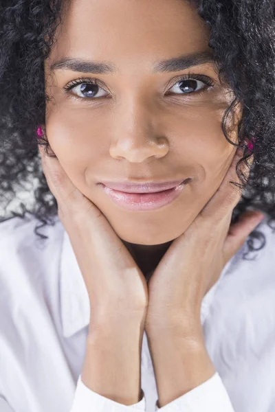 Nahaufnahme von sexy afrikanisch-amerikanischen Mädchenporträt Stockfoto