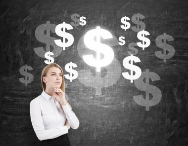 Düşünceli kadın ve büyük dolar işareti