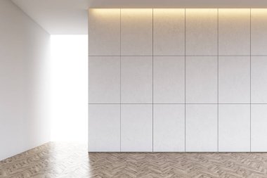 Boş banyo iç döşemeli bir duvar ile