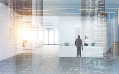 Resepsiyon, Şehir Manzaralı yakınındaki bir adam arkadan görünüş