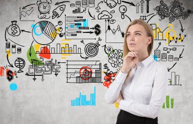 Sarışın kadın ve renkli başarılı fikir kroki