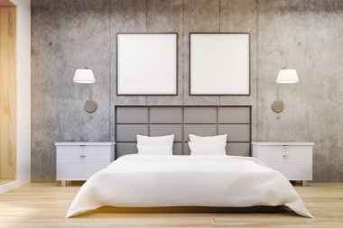 Yatak odası ve kare posterler önden görünümü