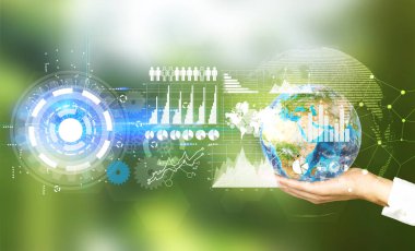 Kadının elinin bir küre, yeşil ile yakın çekim.