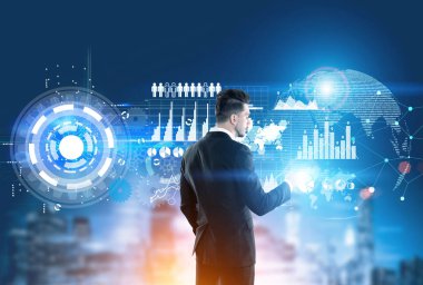 Adam bir şehirde verileriyle çalışma