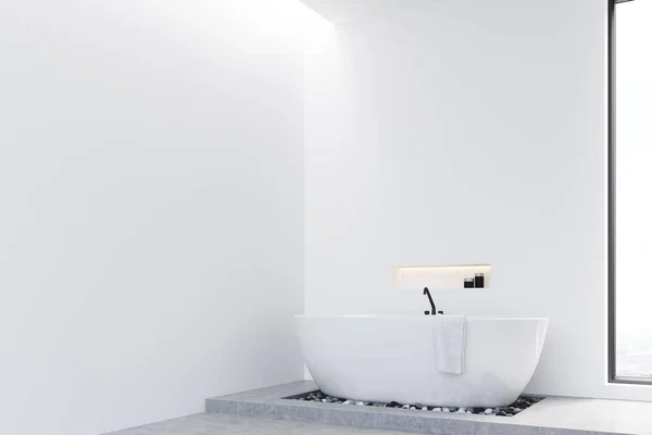 Vista laterale del bagno con pavimento in cemento — Foto Stock