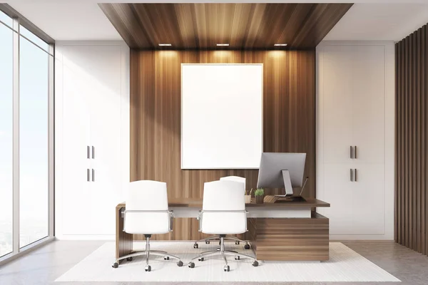 Escritório CEO com madeira e janelas panorâmicas — Fotografia de Stock