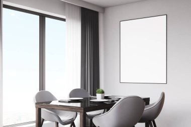 Koyu ahşap mutfak masa ve poster, closeup ile