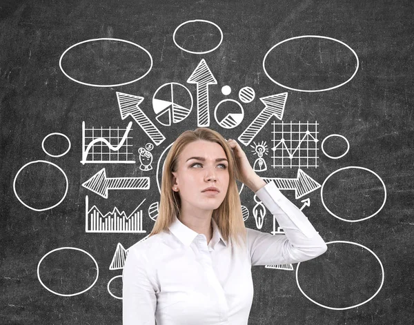 Woman scratching head and choice sketch — Stock Photo, Image