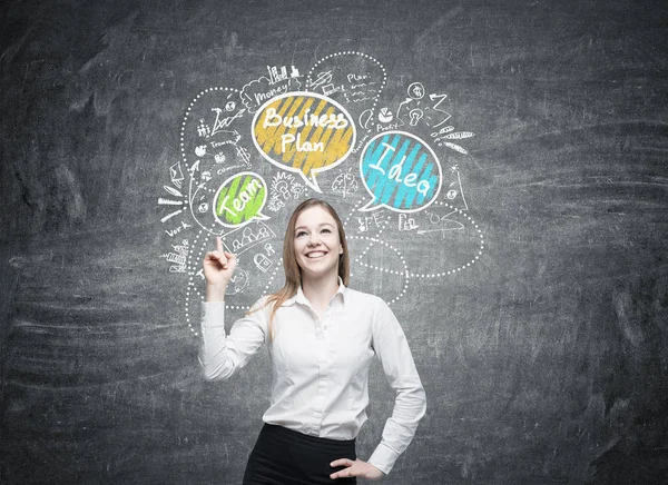 Mujer positiva hablando de negocios — Foto de Stock