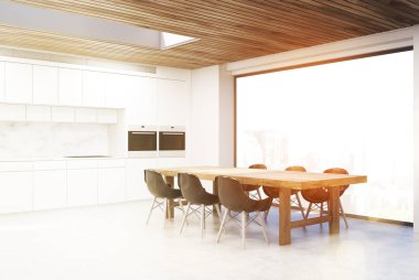 Uzun bir masa, mutfak köşe tonda,