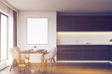 Koyu ahşap mutfak masa ve poster, tonda