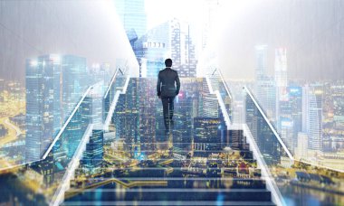 Adam merdivenlerde, gece şehir