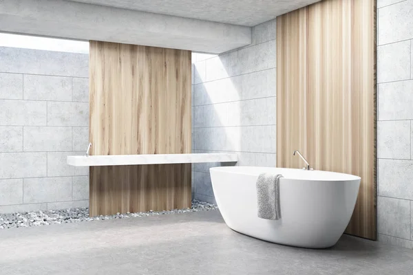 Salle de bain en brique grise, baignoire blanche, côté — Photo