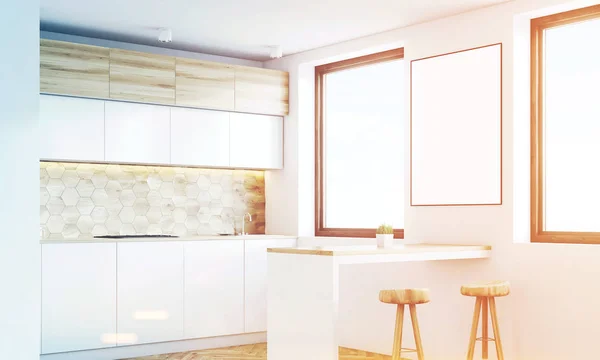 Helle Holzküche mit Bar, seitlich, getönt — Stockfoto