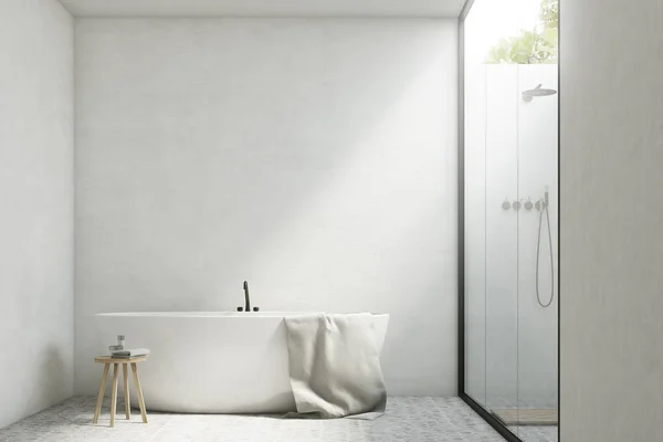 Biała łazienka z wanną — Zdjęcie stockowe