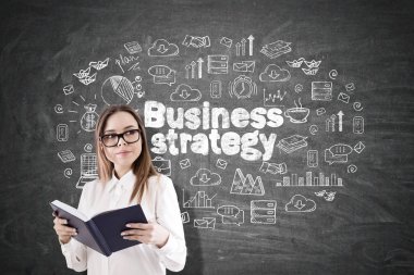 Kadın kitap ve iş stratejisi ile