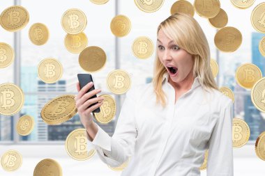 Sürpriz işkadını ve bitcoins