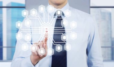 İşadamı ve bitcoin ağ