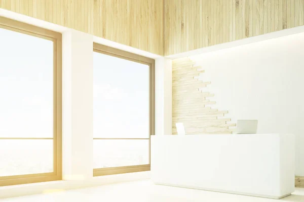 가벼운 나무 리셉션, 두 개의 창문, 톤 — 스톡 사진