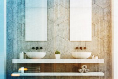 Gri iki lavabo banyo yakın çekim