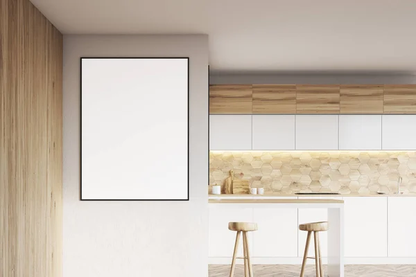 Lichte houten keuken met een bar en een poster — Stockfoto