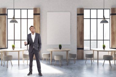 Kafe iç bir posteri ile panjurlar