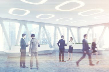 Uzay gemisi tarzı ofis iç, insanlar