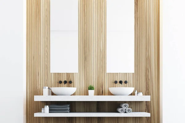 Drewniana łazienka z dwoma umywalkami — Zdjęcie stockowe