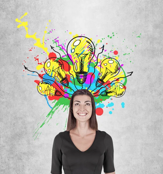 Süper hevesli kadın ve ampulleri