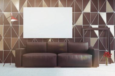 Tonda bir üçgen desen odada kahverengi kanepe