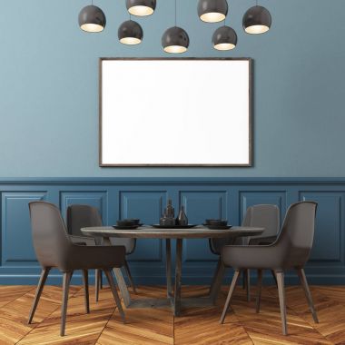 Mavi duvar yemek odası, siyah sandalye