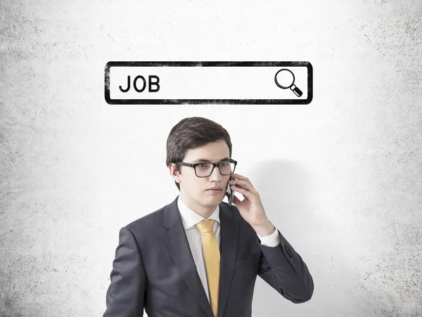 Zakenman aan de telefoon, het zoeken naar werk — Stockfoto