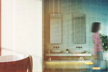 Beyaz banyo, siyah küvet, ağaç, kadın